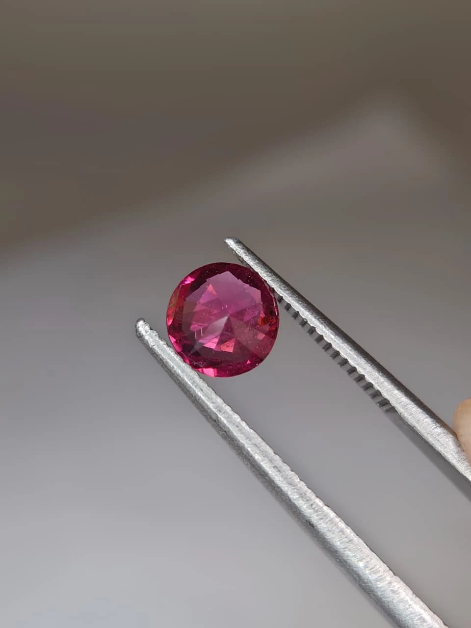 0.9ct Natural Malaya Garnet from Tanzania — view 4